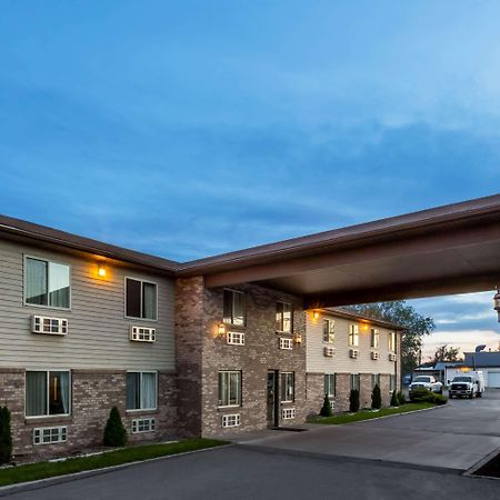 Super 8 By Wyndham Rexburg Hotel Exterior foto